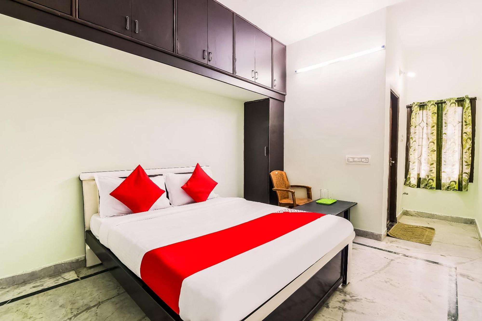 OYO 42984 Kartikeya Park View Residency Hotel Chittoor Bagian luar foto