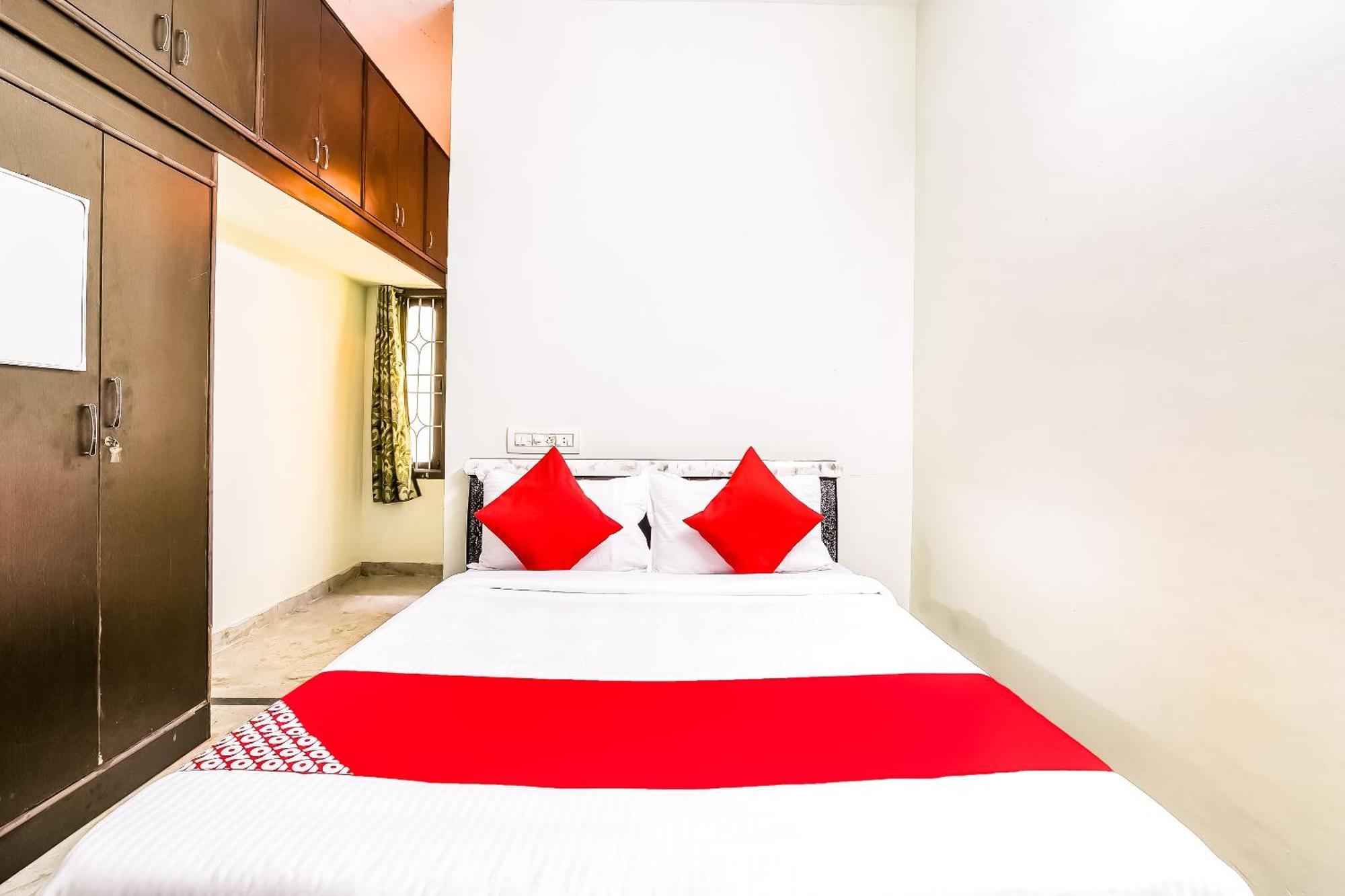 OYO 42984 Kartikeya Park View Residency Hotel Chittoor Bagian luar foto