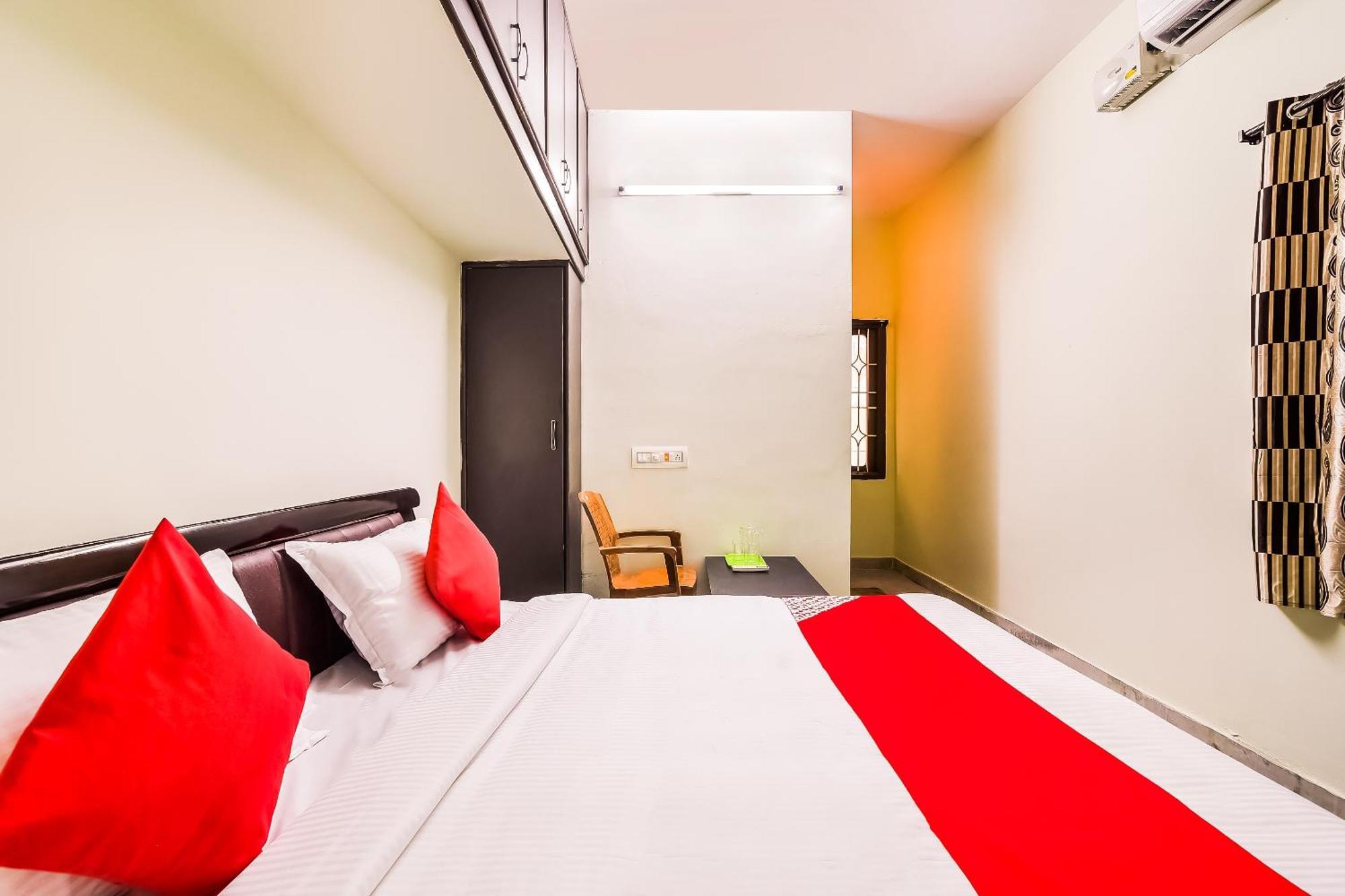 OYO 42984 Kartikeya Park View Residency Hotel Chittoor Bagian luar foto