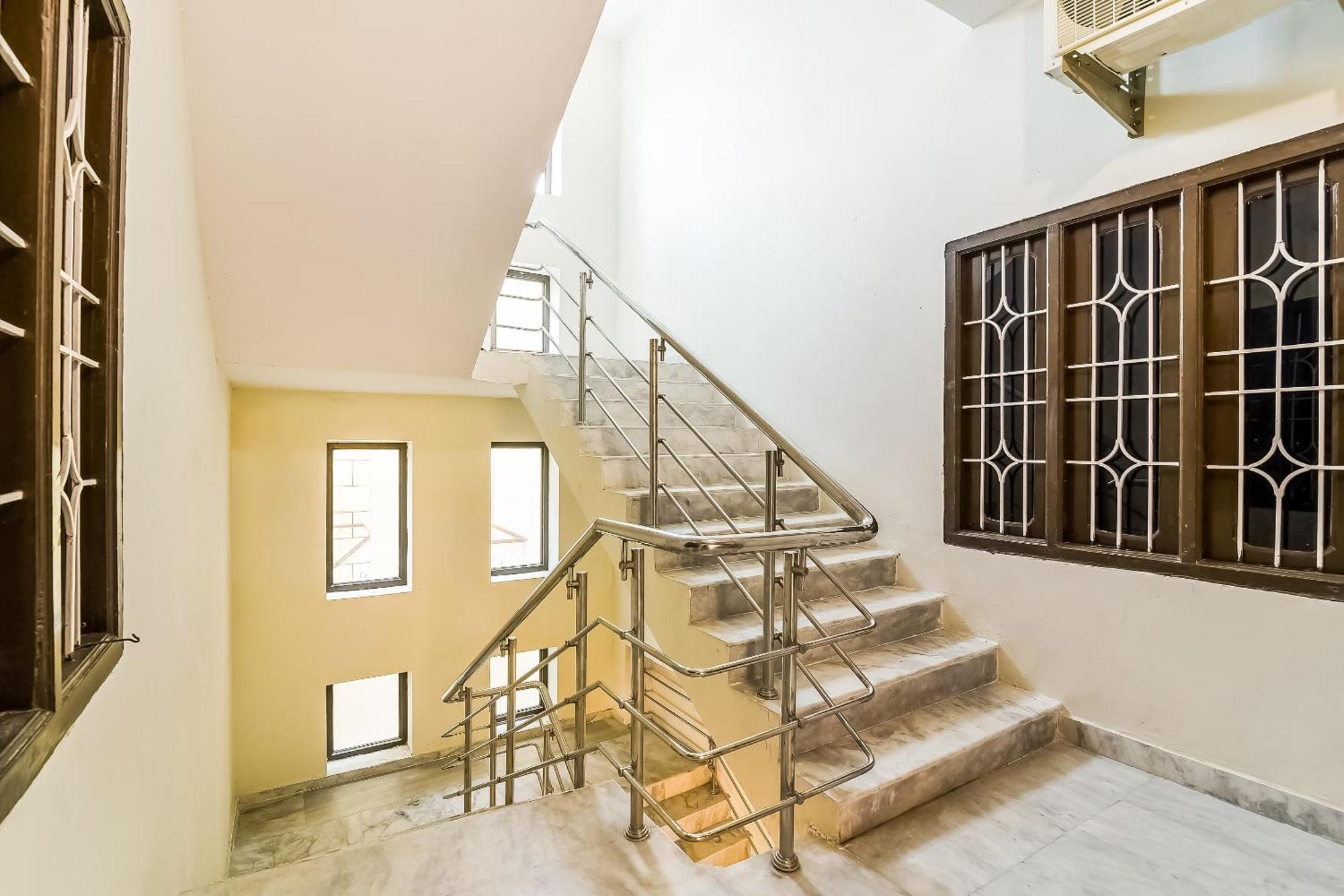 OYO 42984 Kartikeya Park View Residency Hotel Chittoor Bagian luar foto