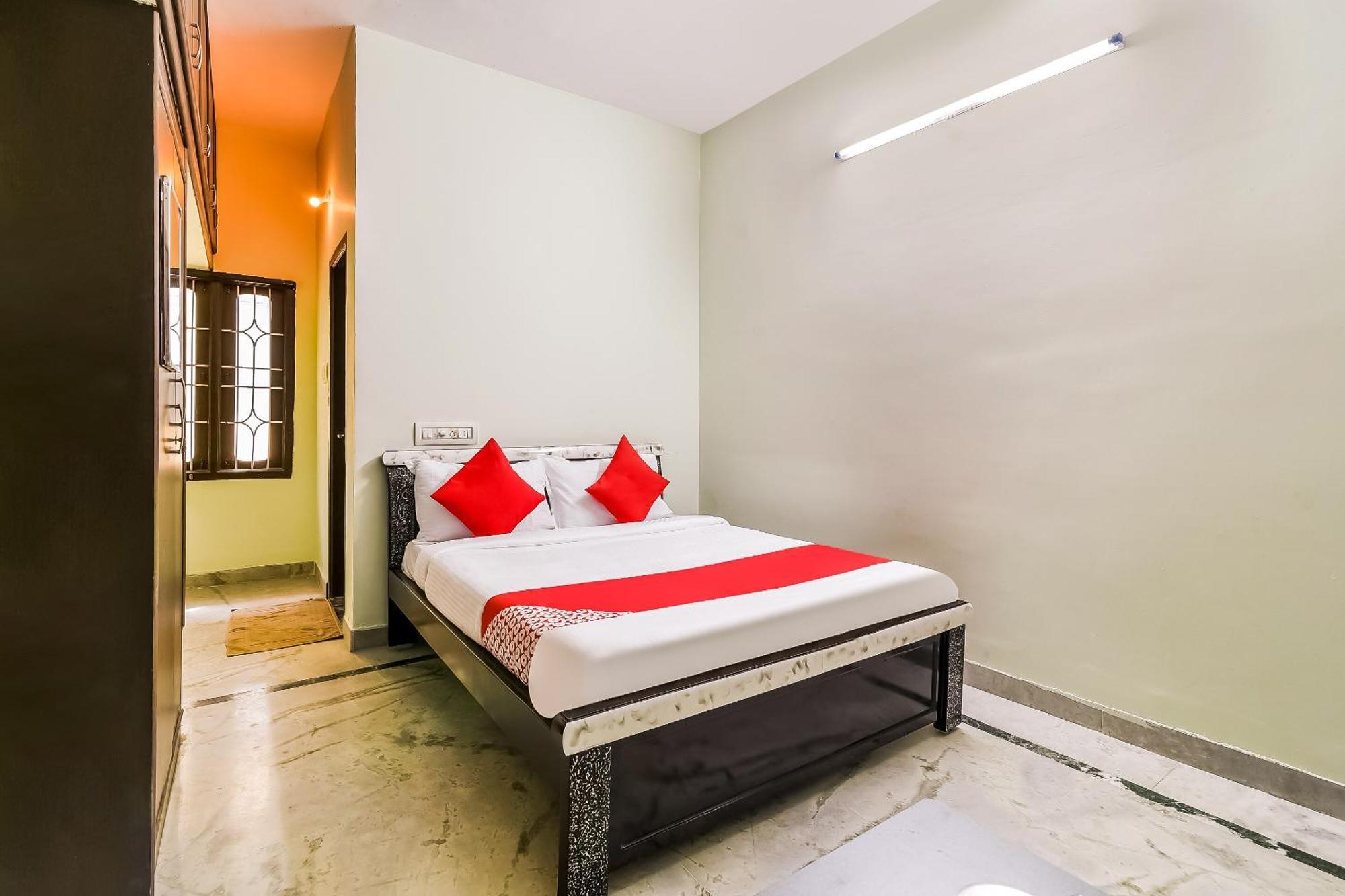 OYO 42984 Kartikeya Park View Residency Hotel Chittoor Bagian luar foto
